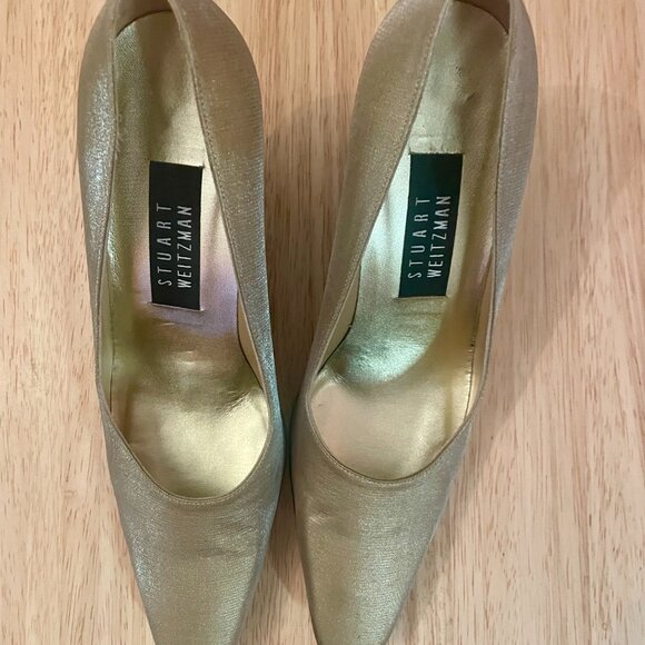 Stuart Weitzman Shimmering Gold Satin Pumps 8 1/2M - Picture 2 of 5